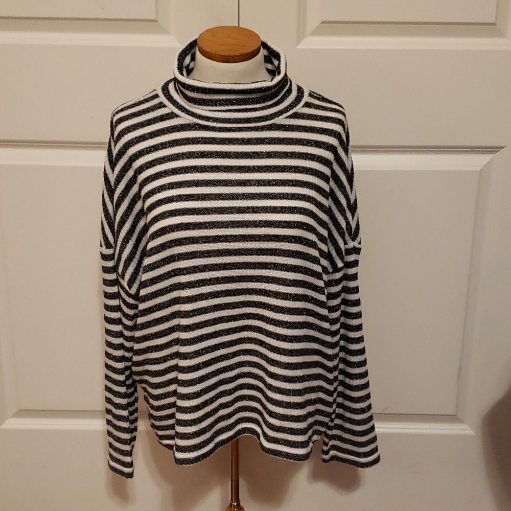 𝅺Sanctuary Nikolai‎ Black Metallic White Turtleneck Pullover Size 1X NWOT